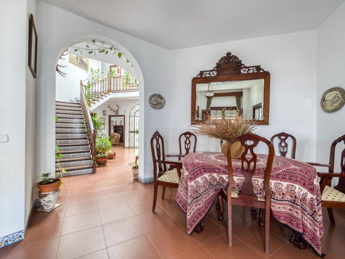 Belvilla By Oyo Beautiful House In A Unique Town Игера де ла Сиера Екстериор снимка